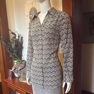 NWT Style&Co size small Black and White Zigzag Blouse